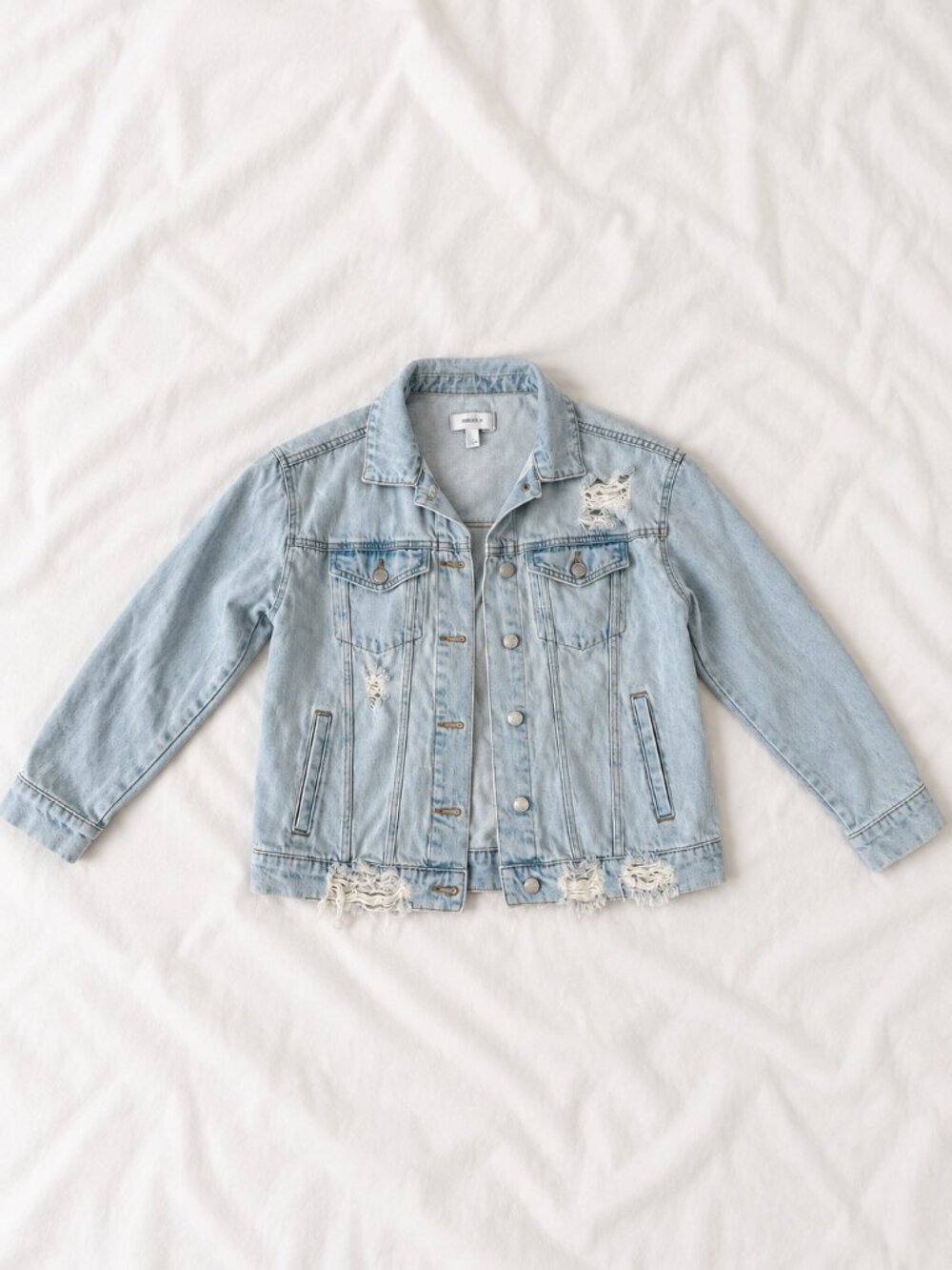 Forever 21 Light Wash Distressed Denim Jacket – Size Large for Oversized Fit